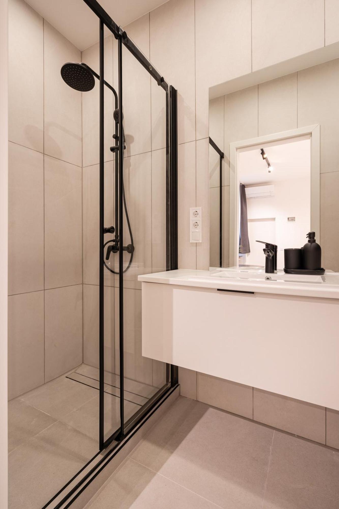 Apartment A13 *