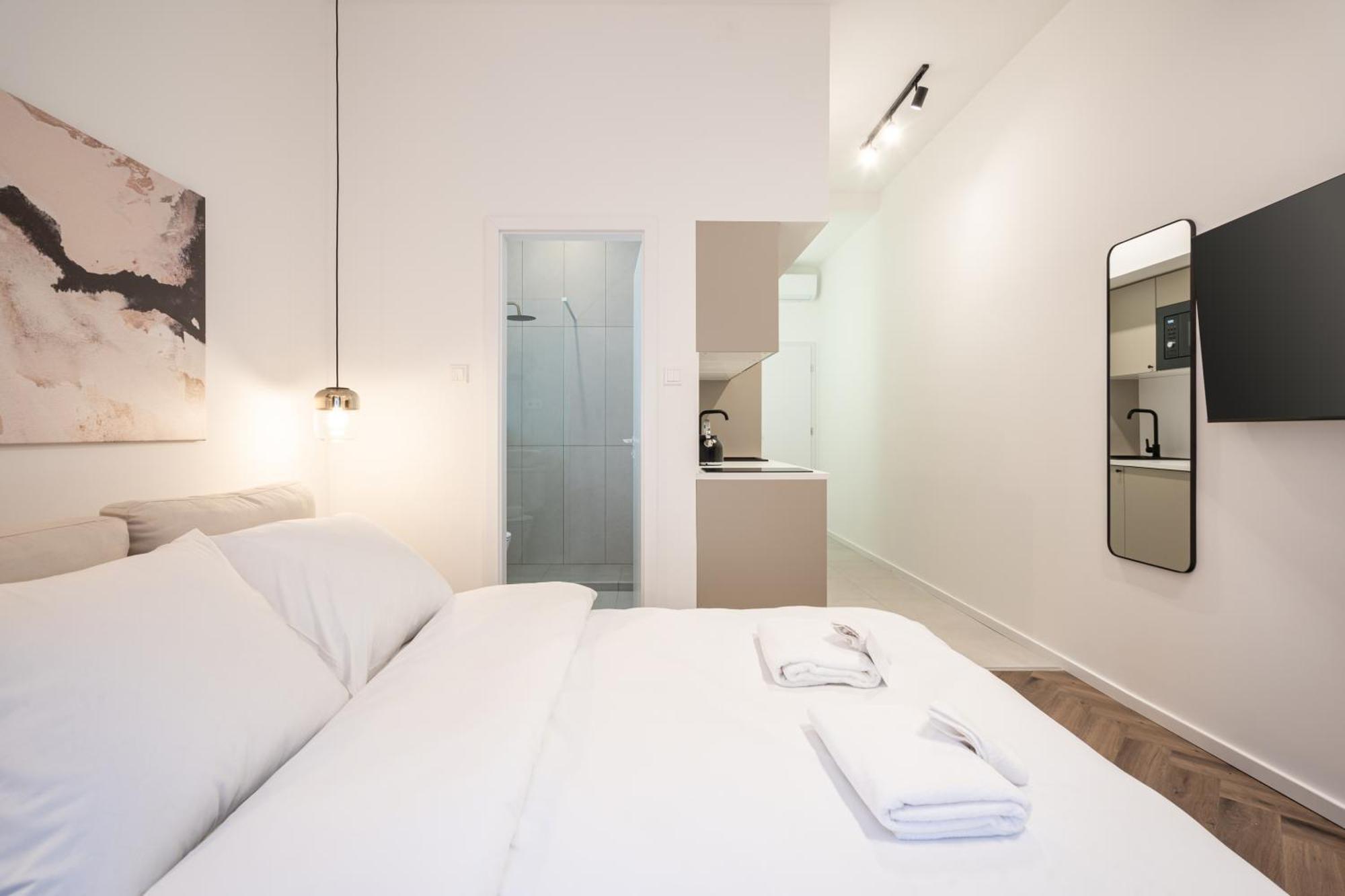 A13 Apartment *